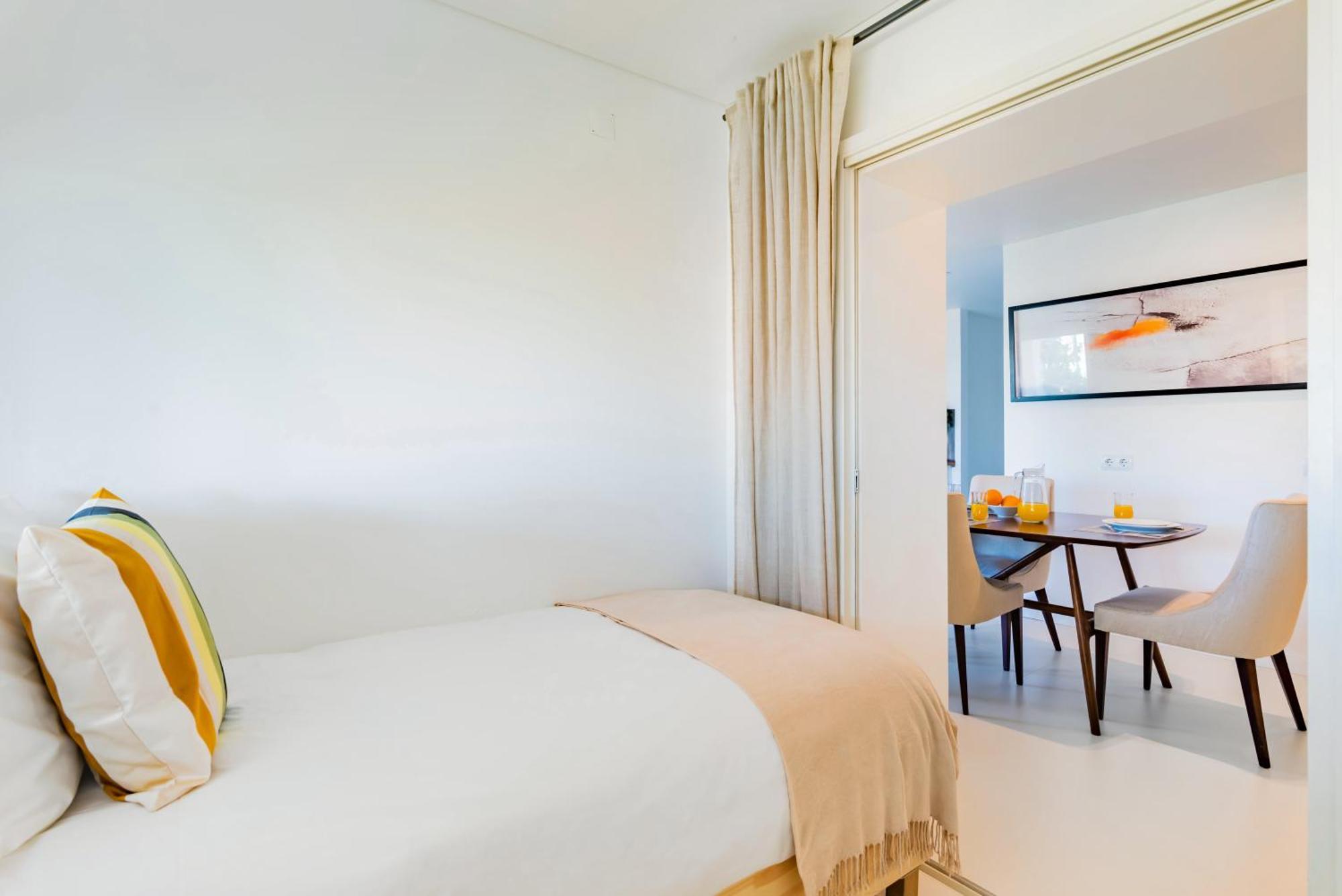 Estoril Riviera Apartments Rum bild